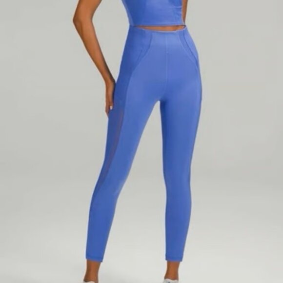 Lululemon Everlux and Mesh Super High Rise Training Tight 25" - Picture 1 of 8